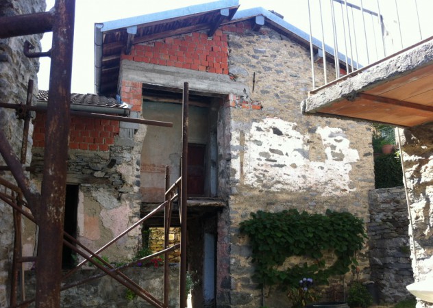 Casa di paese da ristrutturare